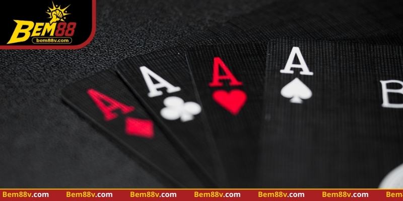 Bài cào sử dụng bộ bài Tây và mỗi người nhận 3 lá